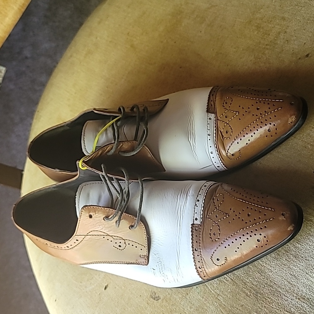Zota Unique hard botton shoes (white & brown)